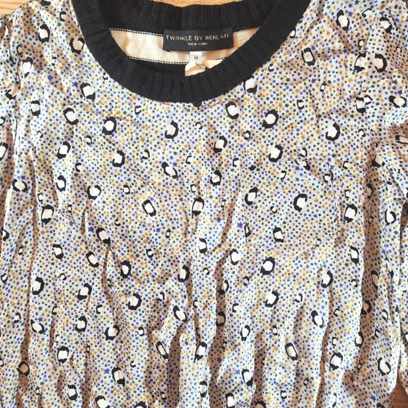 NWT Twinkle By Wenlan 100% Silk Animal Print Long Sleeve Sweater, Size M - Picture 3 of 8
